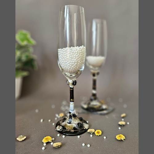 Champagne Black