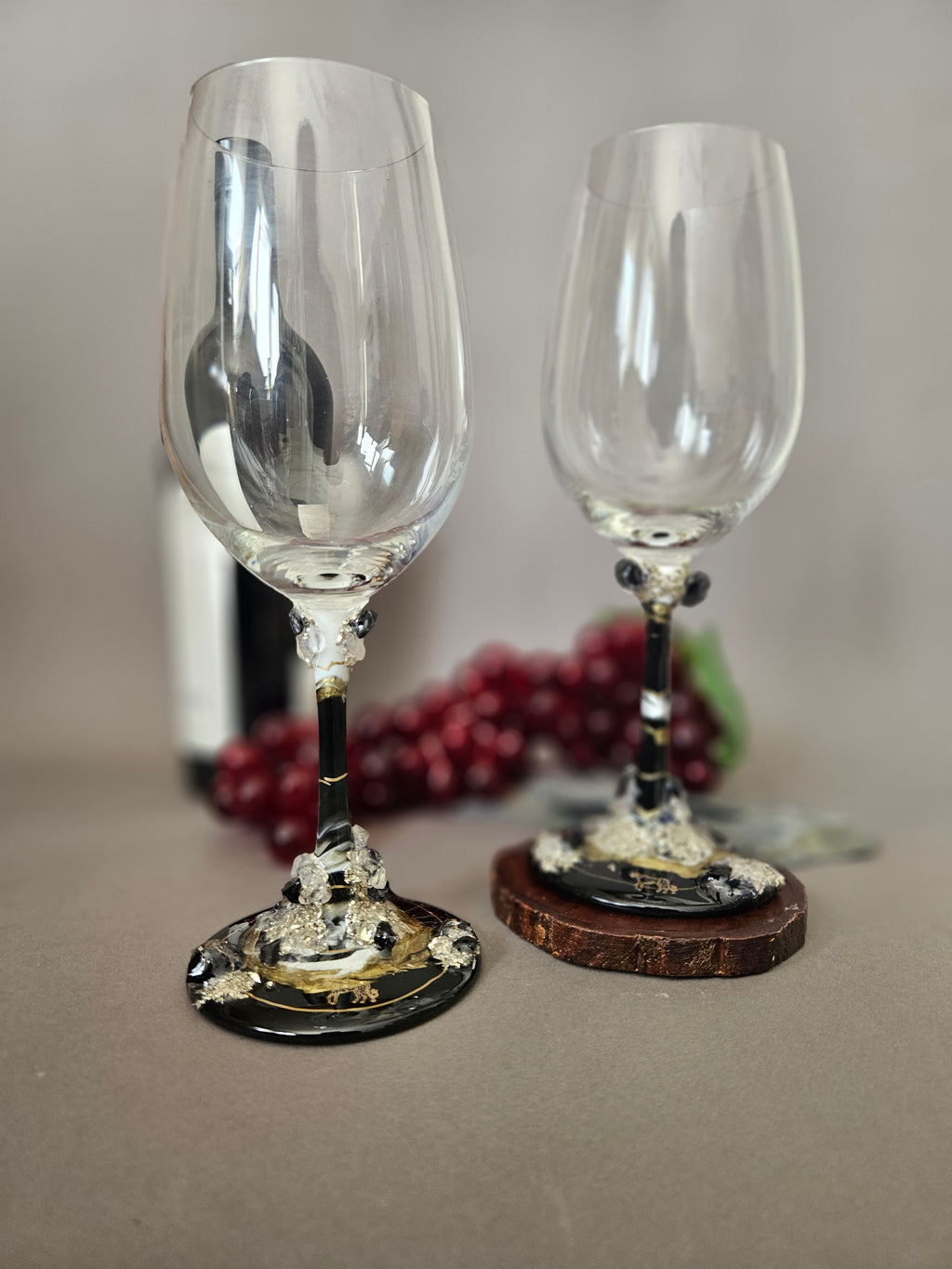 Crystal wine glass Black